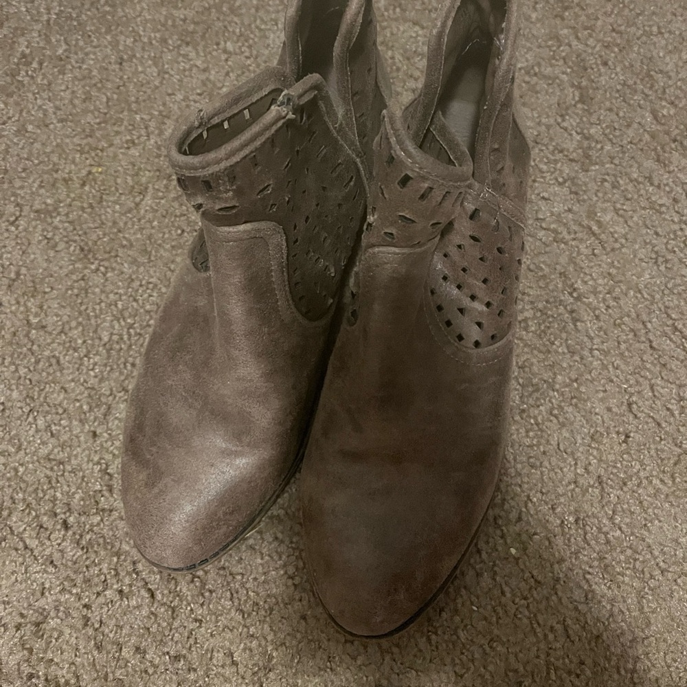 Sugar booties